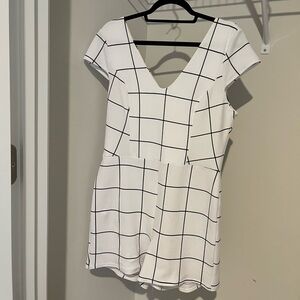 CHARLOTTE RUSSE ROMPER XL